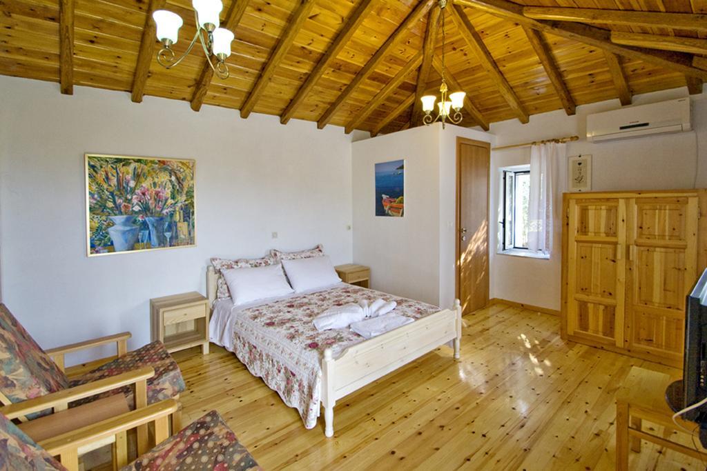 Villas Zoe Ksanemos Buitenkant foto